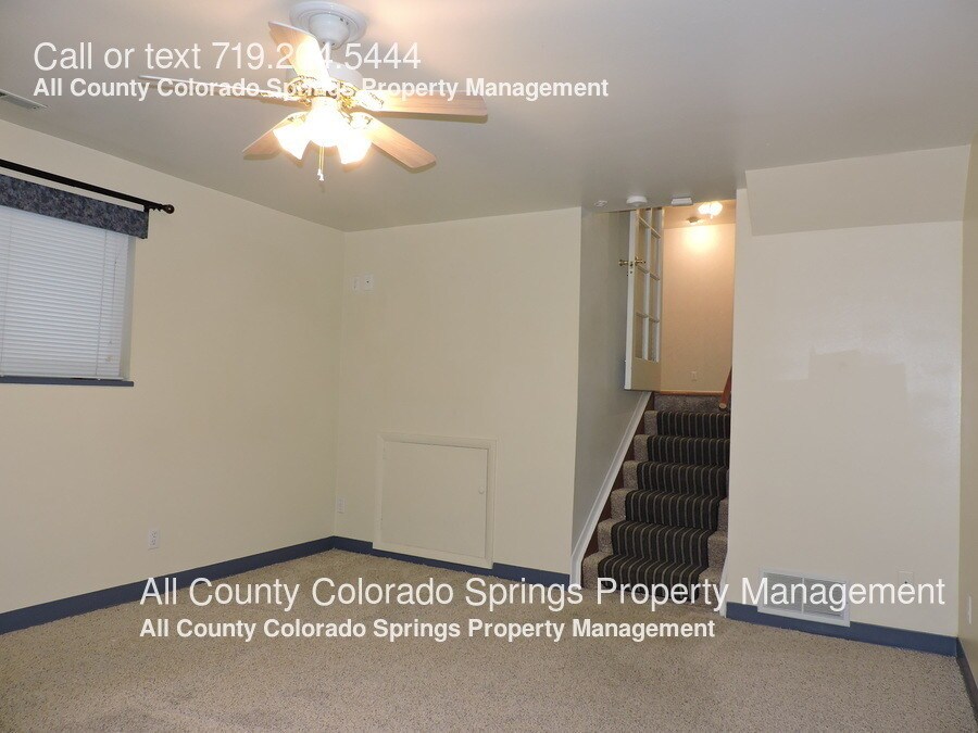 Primary Photo - 3206 E Pikes Peak Ave