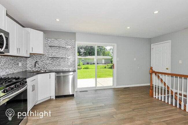Building Photo - 1132 Medford Drive, St. Charles, MO, 63303