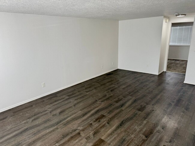 Foto del edificio - Montavilla 2 bedroom with garage
