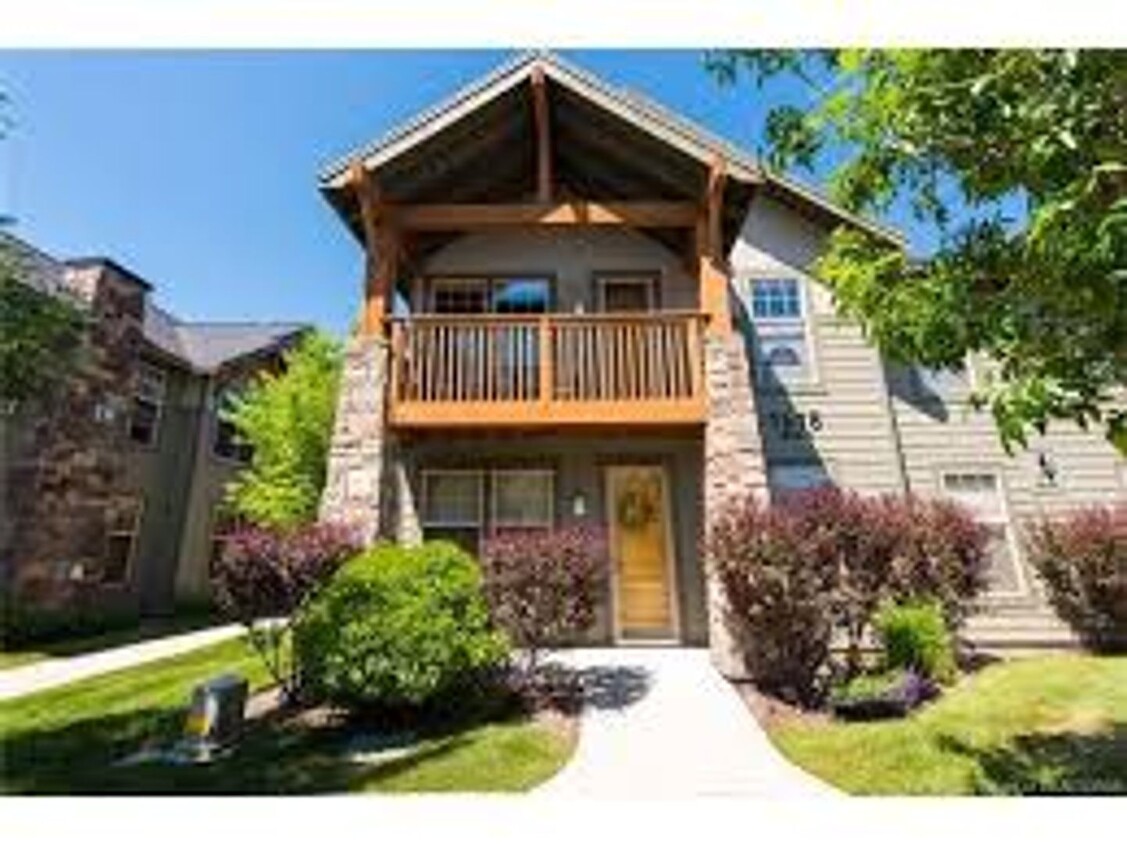 Foxpoint at Redstone - SUMMER LEASE ONLY - Foxpoint at Redstone  - SUMMER LEASE ONLY