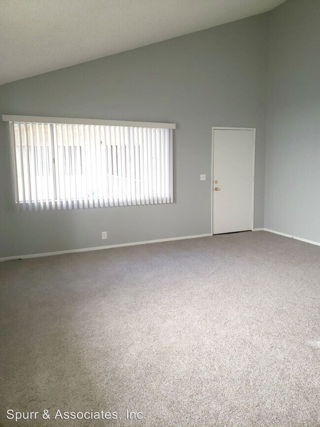 Foto del edificio - 3900 E 11th St