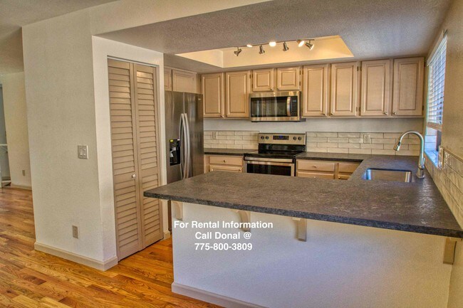 Foto del edificio - 2875 Idlewild Dr