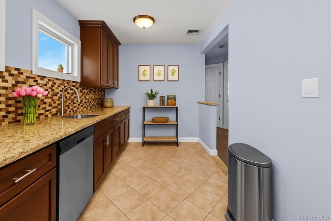 Foto del edificio - 539 W Park Ave