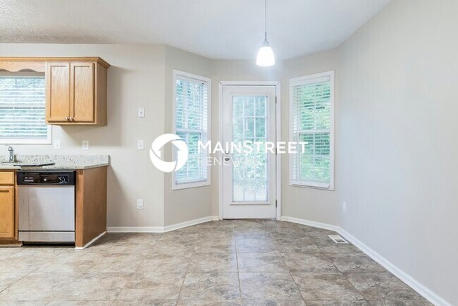 Foto del edificio - 3 Bedroom Pet-Friendly Home in Rockmart, G...