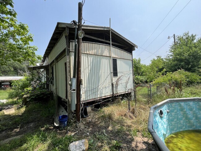 Building Photo - Owner Finance Opportunity KEMP Texas 1.78 ...