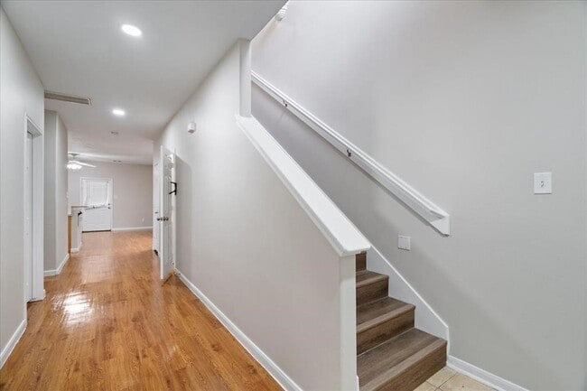 Foto del edificio - 7814 Gladstone St