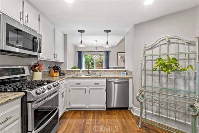 Building Photo - 5931 E Rocking Horse Way