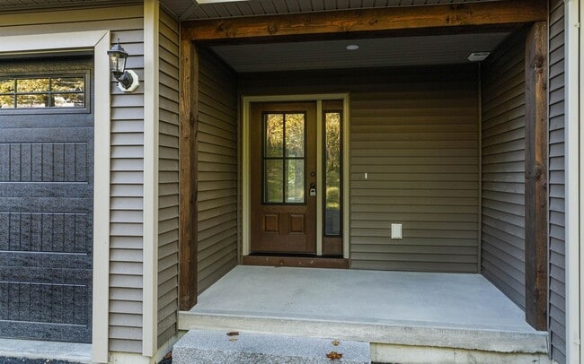Building Photo - 359 Monadnock St