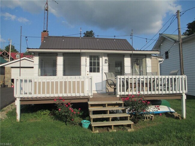Building Photo - 56834 Hideaway Dr