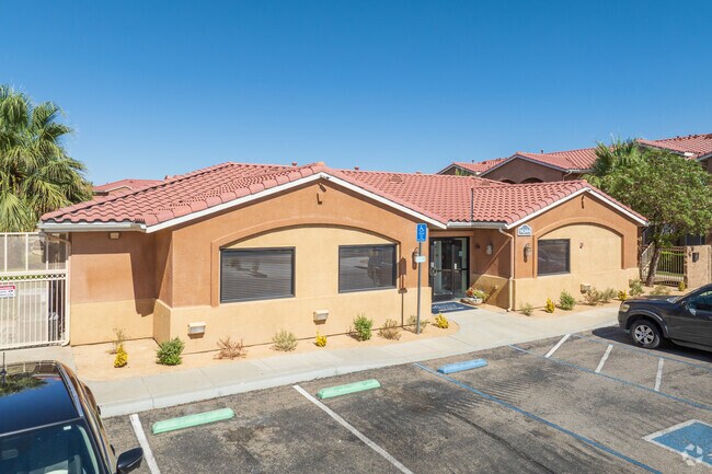 Foto del edificio - Plum Tree