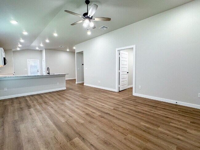 Building Photo - Brand-New, Move-In Ready!