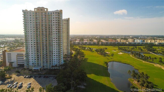 Building Photo - DUO CONDOMINIUM WEST