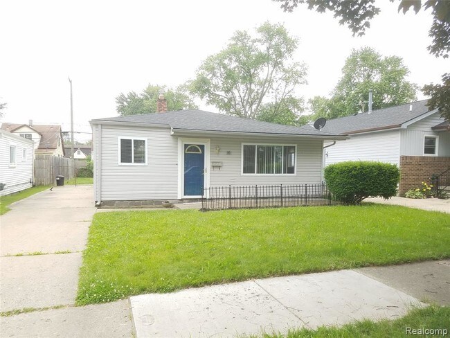Building Photo - 95 W Shevlin Ave
