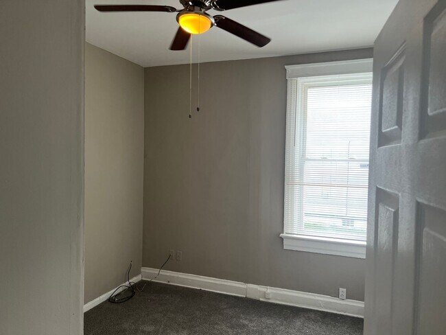 Building Photo - 3643 West Eighth Street
