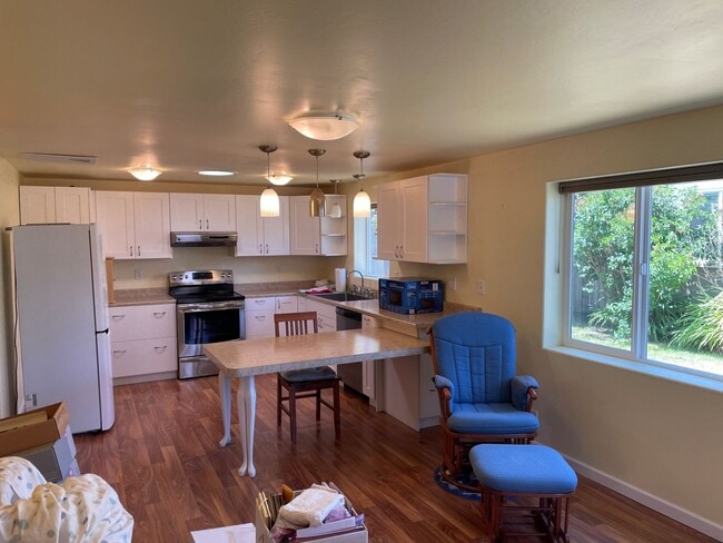 Building Photo - Charming Newly Remodeled 1-Bedroom ADU in ...