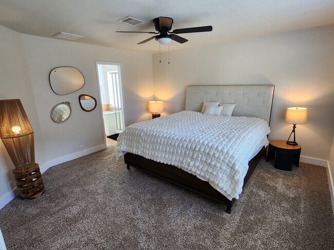 Foto del edificio - 4519 Woodspring Glen Ln