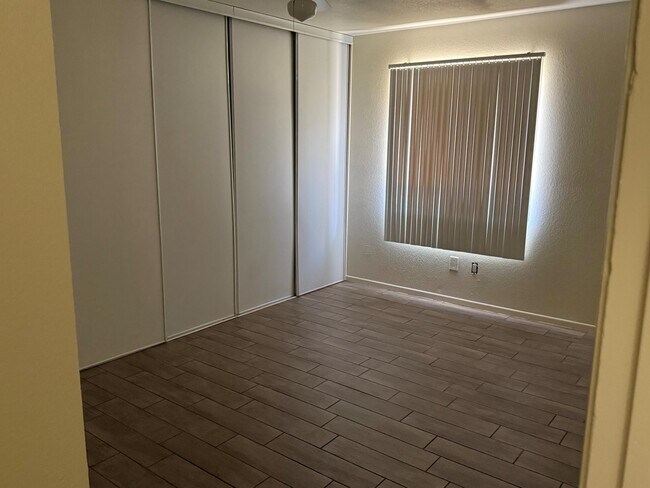 Building Photo - 54280 Avenida Vallejo