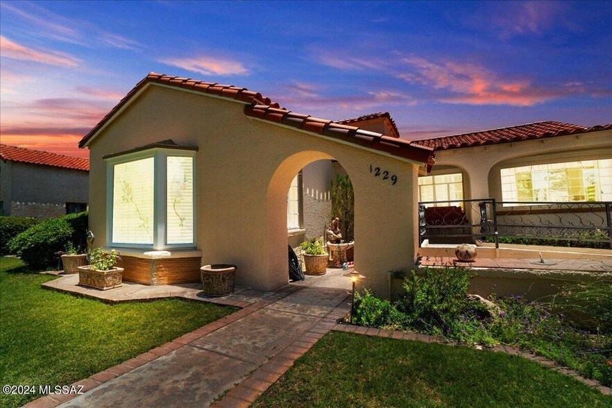 1229 S 5th Avenue House Rental in Safford, AZ