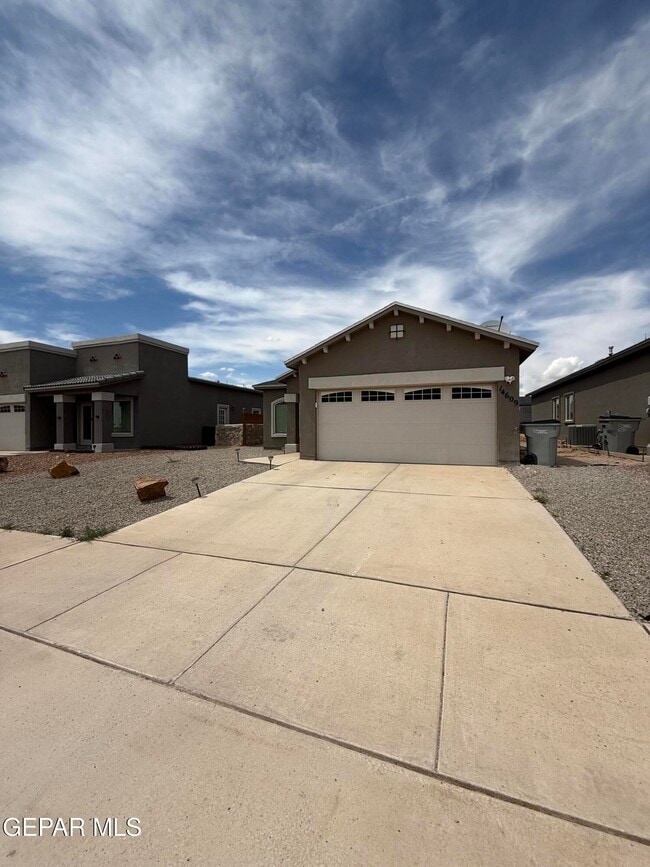 Building Photo - 14609 Carlo Alvarado Dr