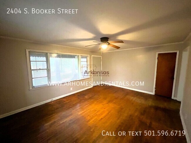 Foto del edificio - 2404 S Booker St