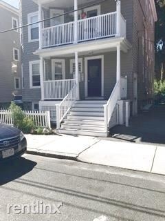 Building Photo - 3 br, 1 bath Apartment - 18 Acadia Park
