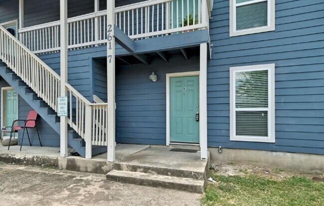 Foto del edificio - 2617 Ektom Dr