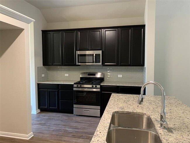 Building Photo - 994 Arbor Crossing