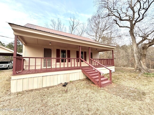 Foto del edificio - 8223 Center Hill Rd