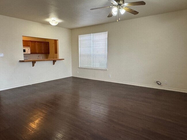 Foto del edificio - 220 Sandstone Dr