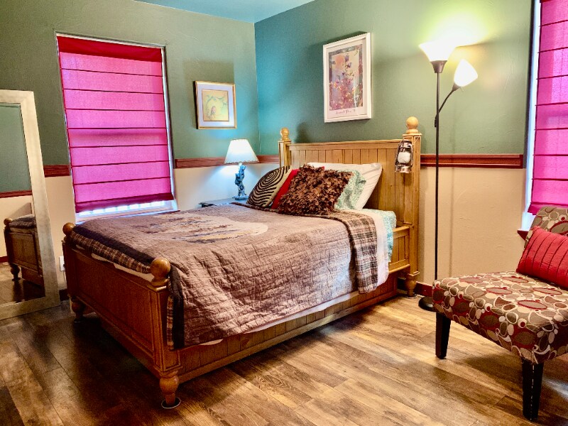 Foto principal - 112 W Dooley Ln