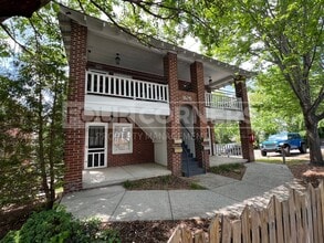 Building Photo - 1462 N Cherry St
