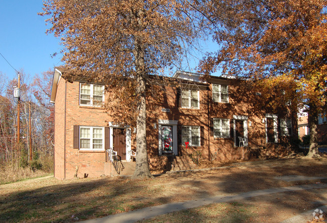 Debbi Dunn 12/4/07 - Randolph Hills Apartments