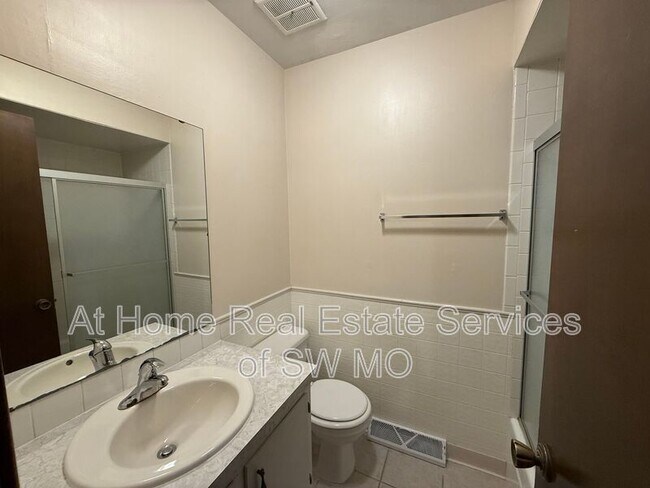Foto del edificio - 2949 S Dayton Ave