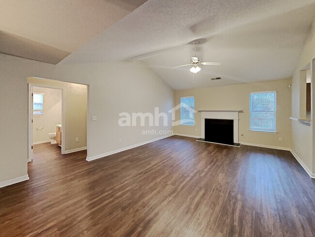 Building Photo - 5970 Water Oaks Dr