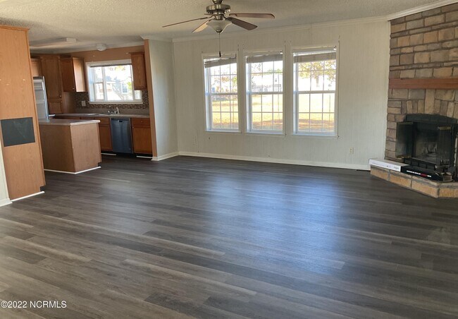 Building Photo - 119 Englewood Dr