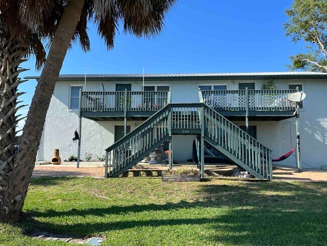Foto del edificio - 208 Arricola Ave