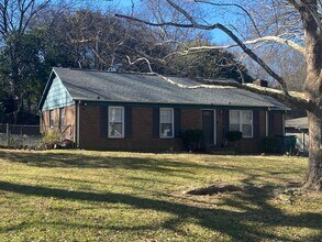 Building Photo - 9408 Windsong Dr