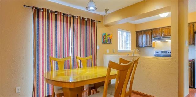 Foto del edificio - 1704 Park Cir