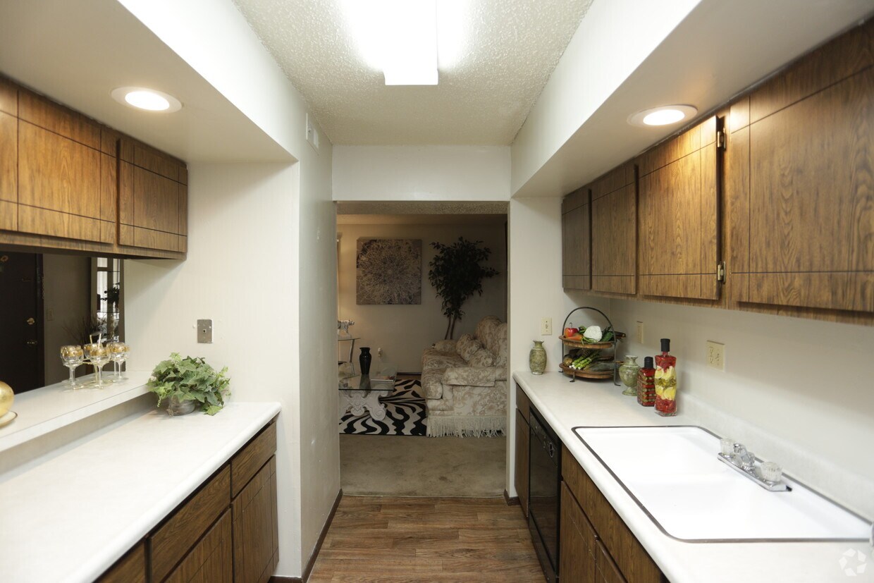 Village Park at Cedarbrooke Apartments 8406 E Harry St Wichita, KS