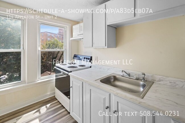 Foto del edificio - 114 Appleton St