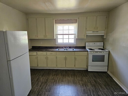 Foto del edificio - 15609 Silvertree Ln