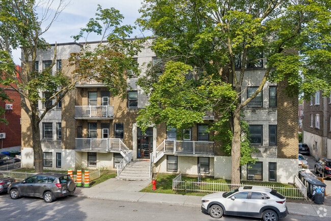 Building Photo - 3495 Av Van Horne