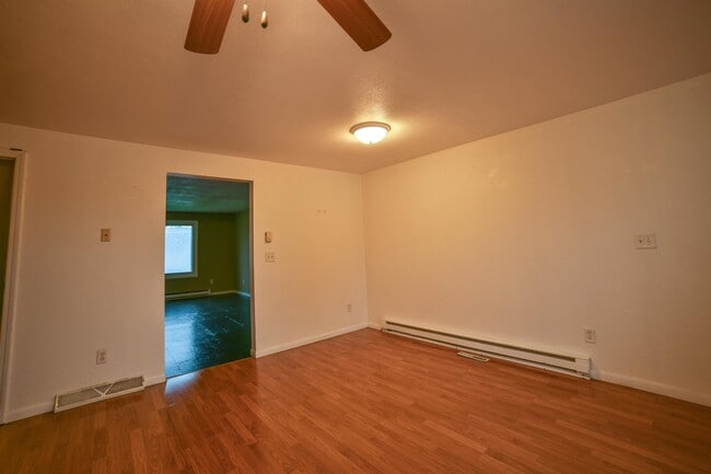 Foto del edificio - 720 Fairwood Dr