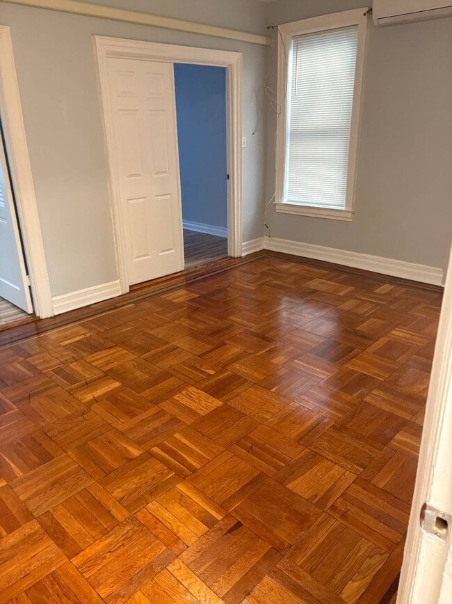 Foto del edificio - 176 E 93rd St