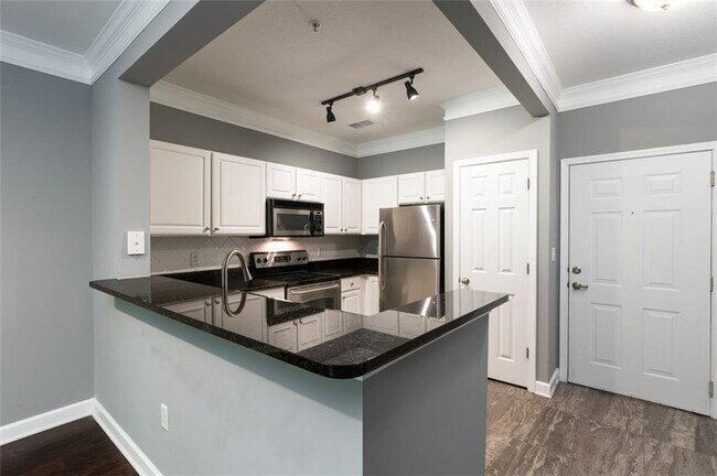 Foto del edificio - 1121 Westchester Ln NE