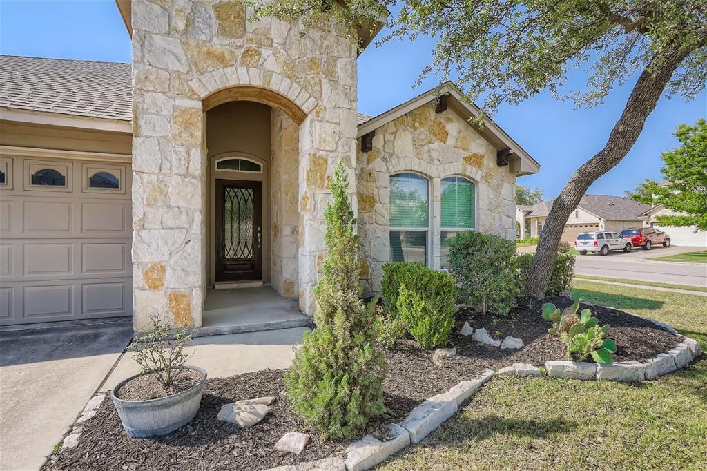Foto principal - 1909 Ripple Creek Ct