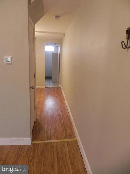 Foto del edificio - 319 W 28th St