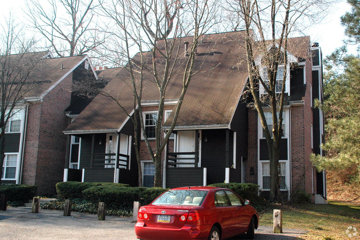 Foto del edificio - Flying Hills Village