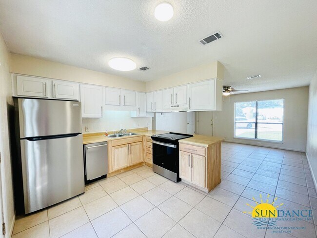 Foto del edificio - Beautiful 2 Bedroom Home in Fort Walton Beach!