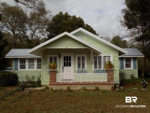 Building Photo - 16219 Silverhill Ave